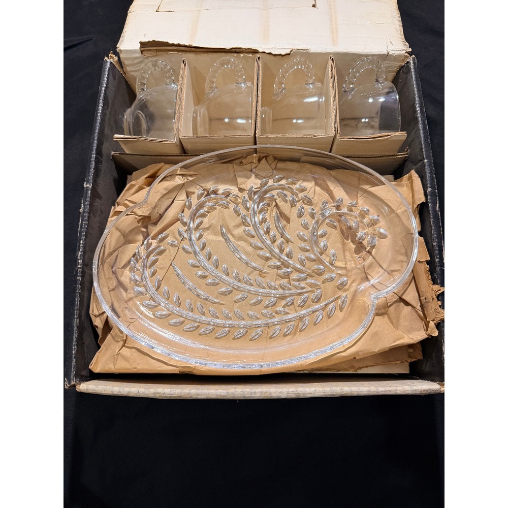 Vintage Federal Glass Homestead Snack Set 8pc Wheat Pattern Clear Plates Cups - Picture 1 of 6